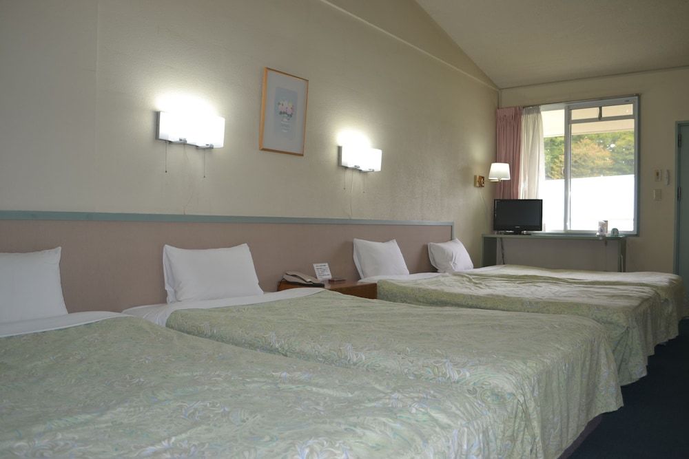 Basic Quadruple Room, 4 Bedrooms, Non Smoking