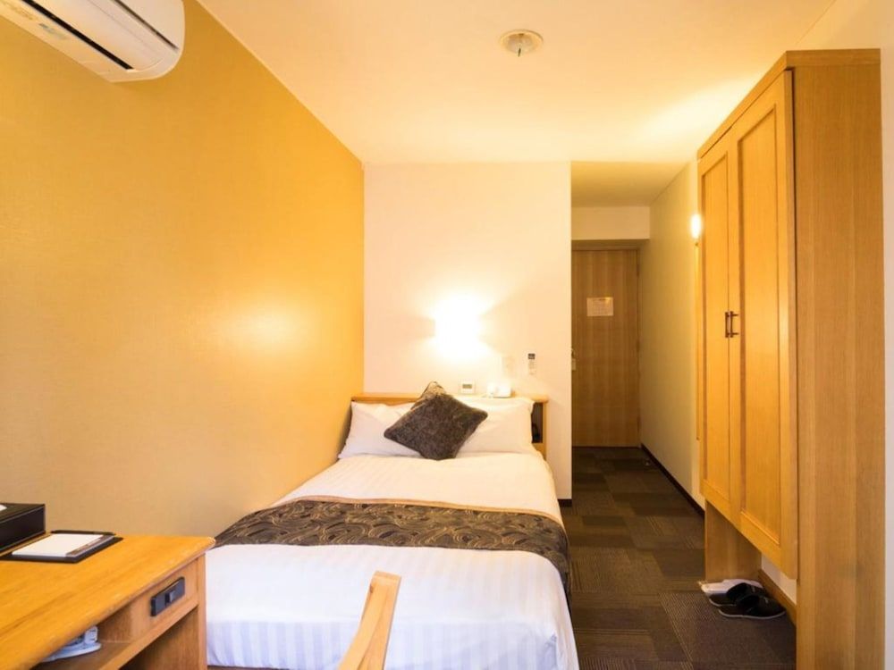 Economy Double Room, 1 Large Twin Bed, Non Smoking