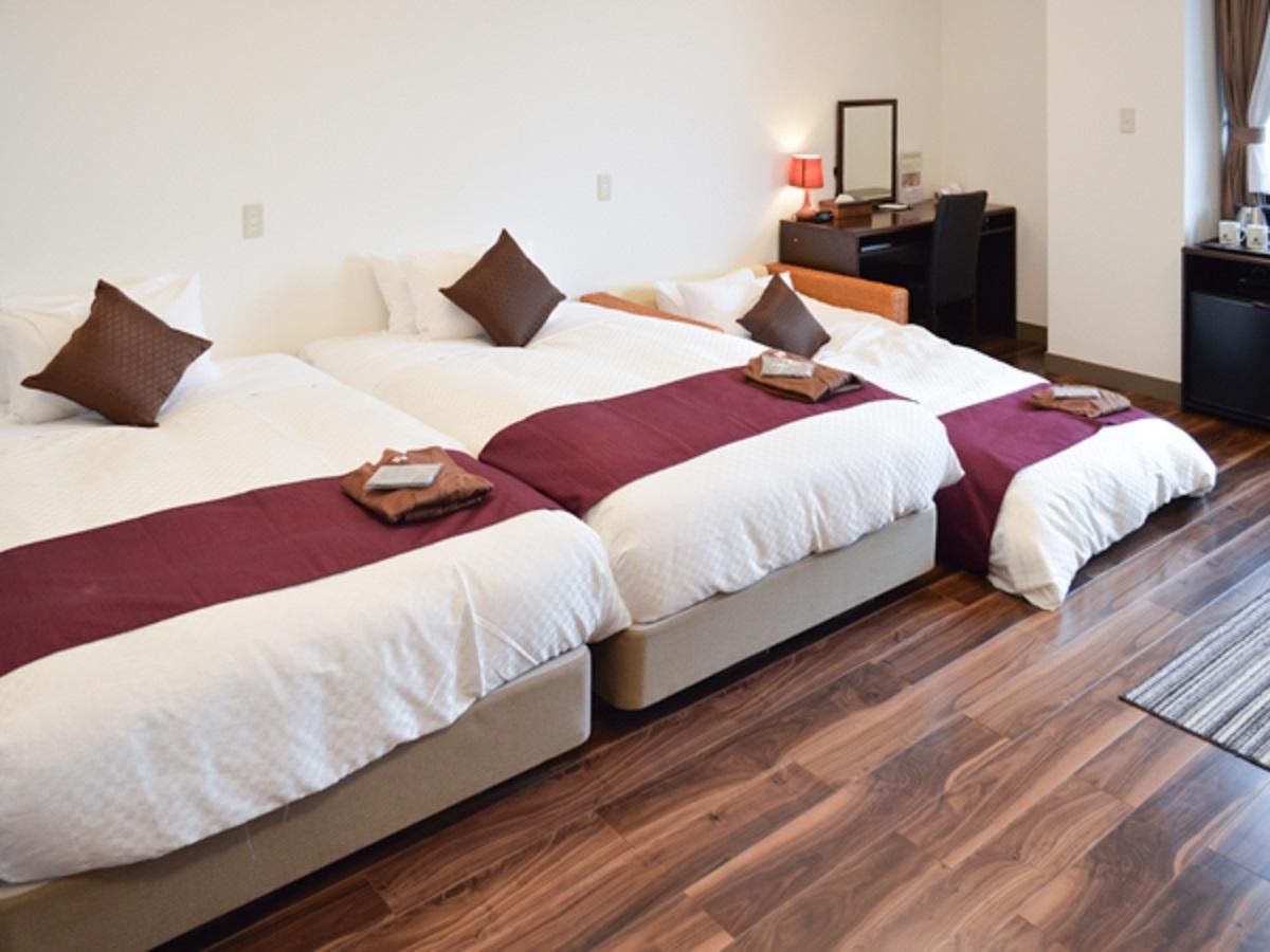 Twin Room with View