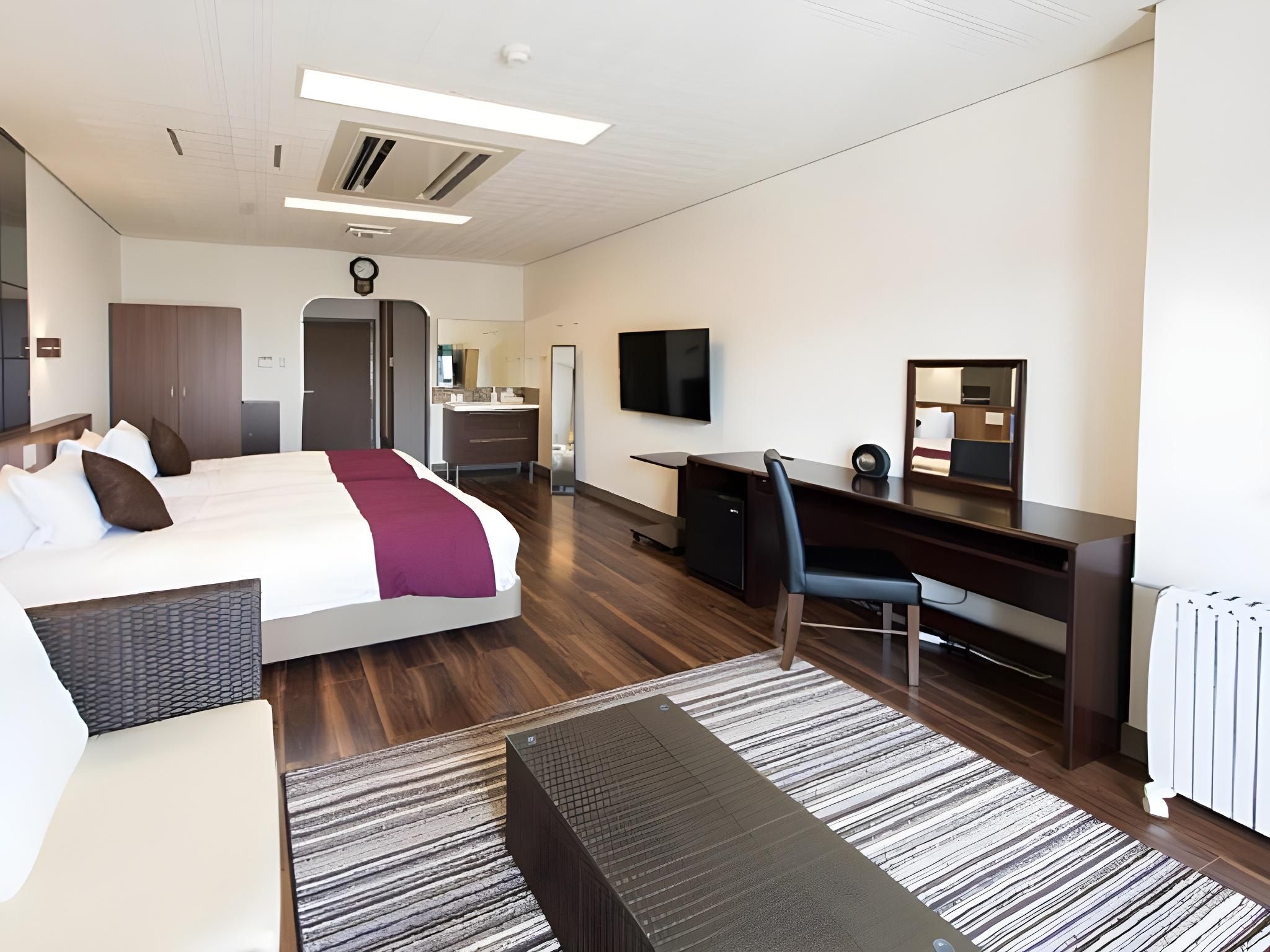Superior Ocean View Twin Room