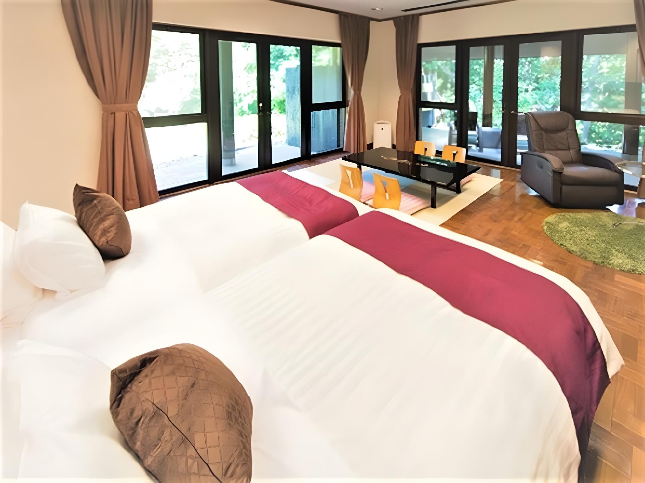 Deluxe Japanese Western Style Room