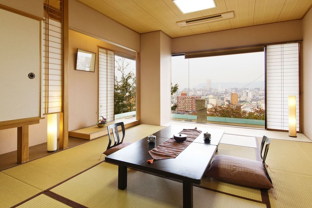 Standard Japanese Room -City View-
