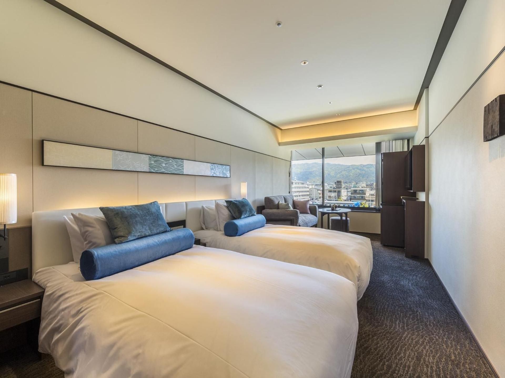 Superior Kamogawa River View Twin Room