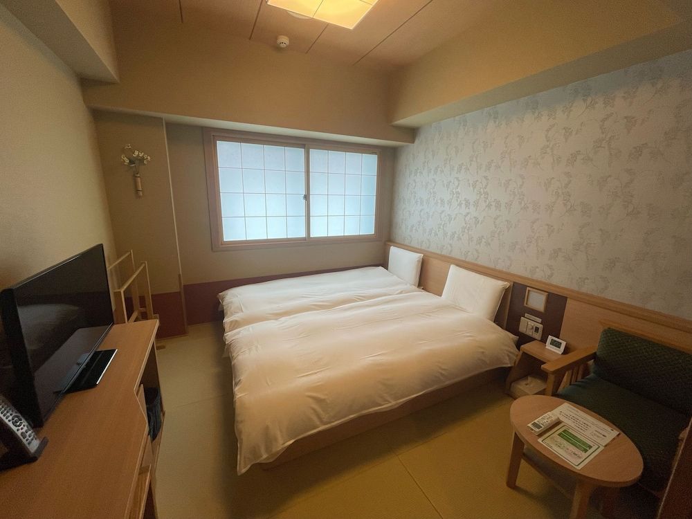 Compact Twin Room, No Smoking