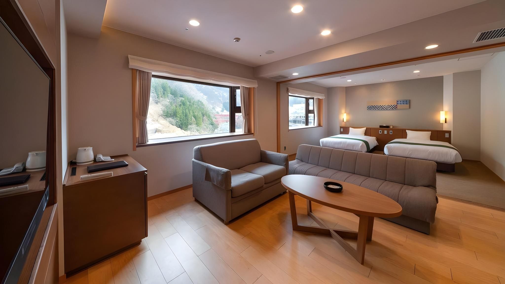 Main Building Deluxe River View Western-Style Room - Non-Smoking