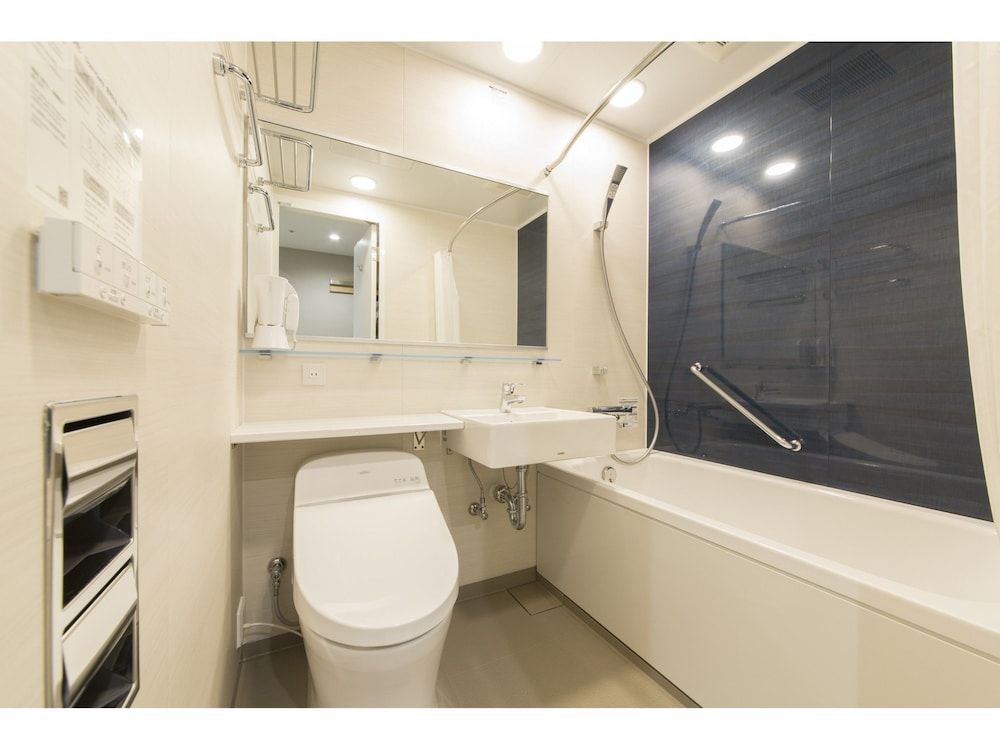 Tokyu Stay Takanawa (Shinagawa Area) Moderate Double Room (1 queen bed) for 2 person,Non Smoking 5