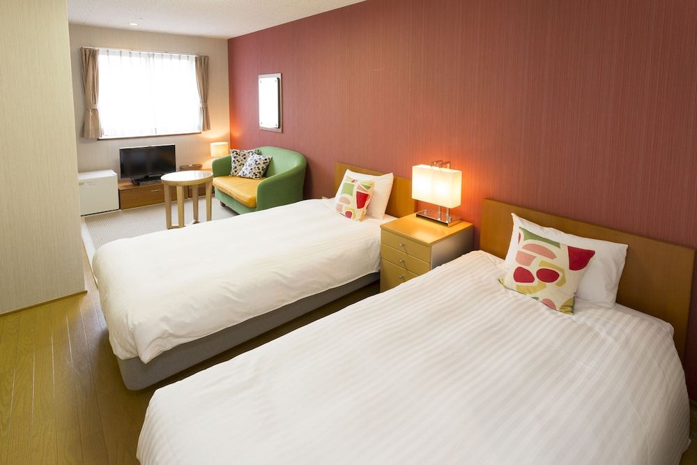 Twin Room, Smoking (No Parking Offer)