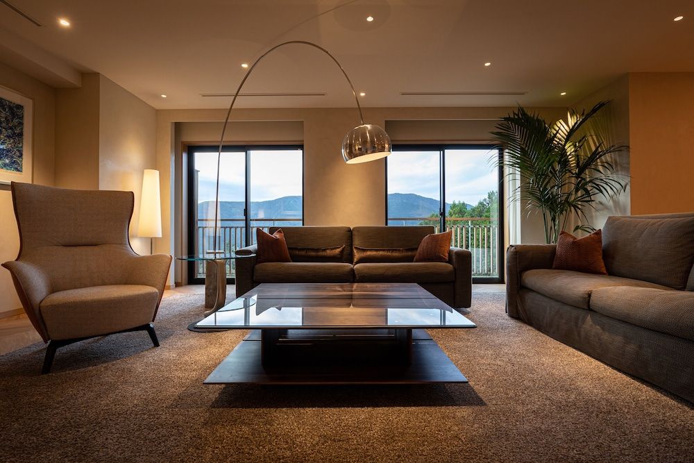 undefined The Hiramatsu Hotels & Resorts Sengokuhara 2
