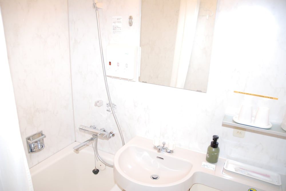 Standard Single Room, Smoking