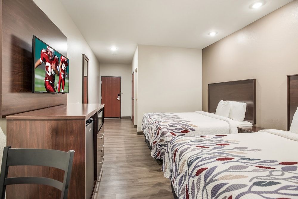 Deluxe Room, 2 Queen Beds, Accessible, Non Smoking (Walk-In Shower)