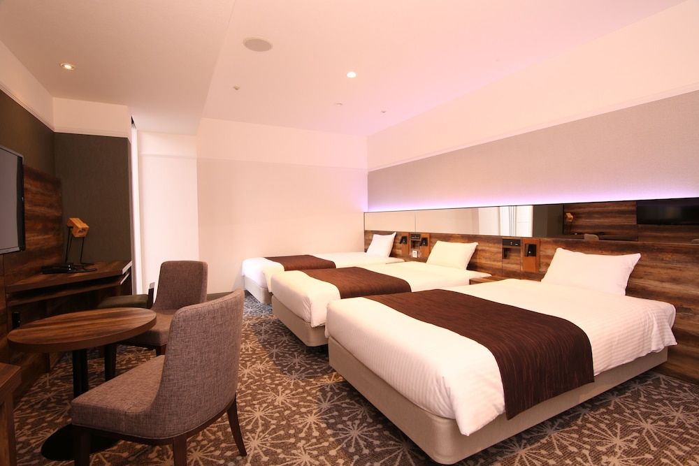 Deluxe Triple Room (Modular Bathroom, Toilet Partition, Shower Cabin)