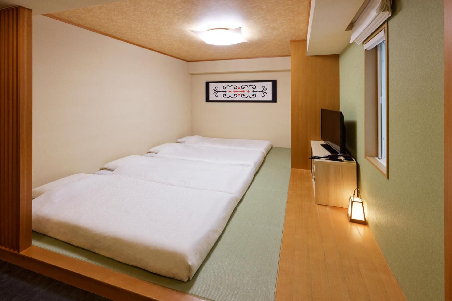 Japanese-Style Room
