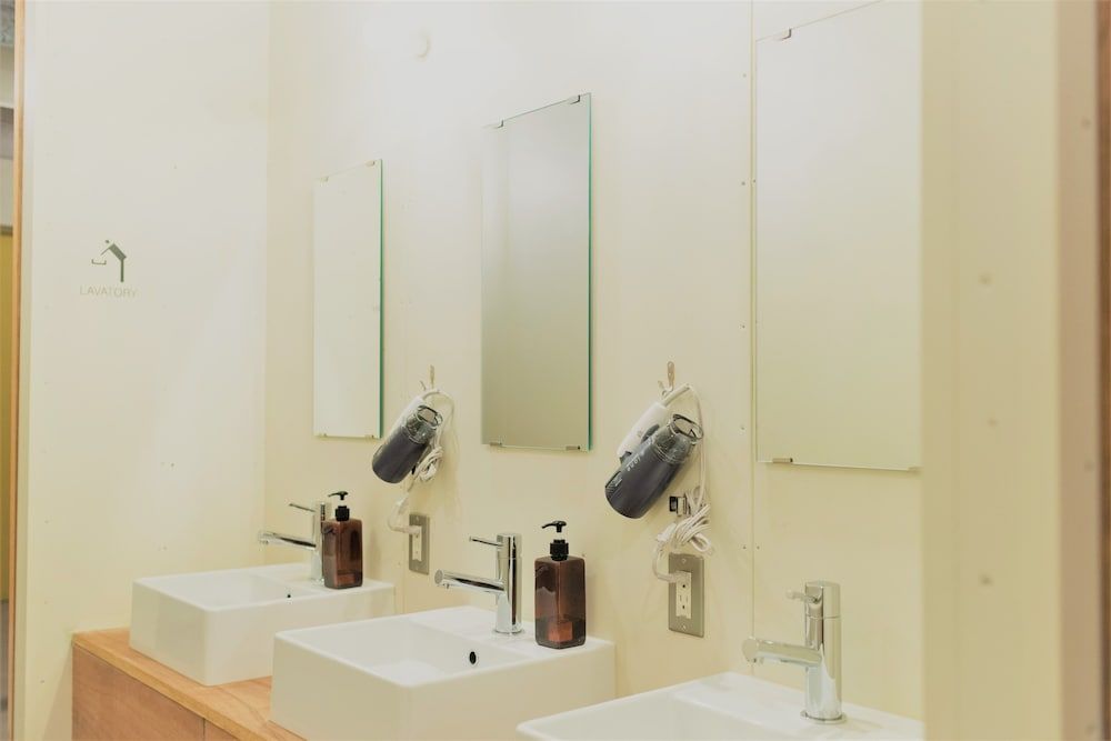 undefined obi Hostel 8