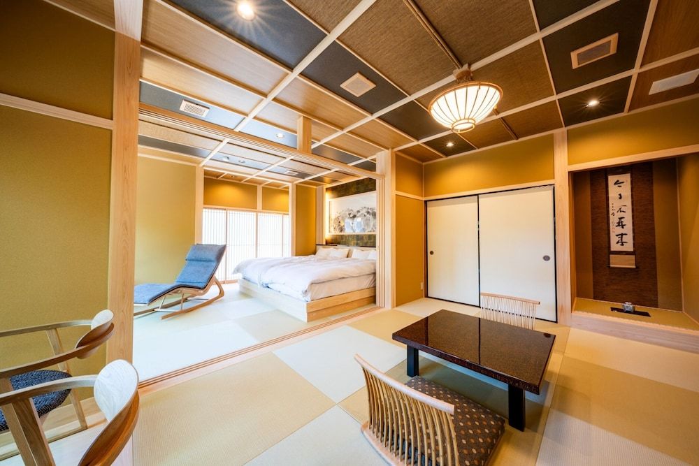 Junior Suite, Bathtub, Garden View