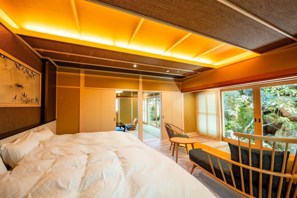 Junior Suite, Non Smoking, Bathtub
