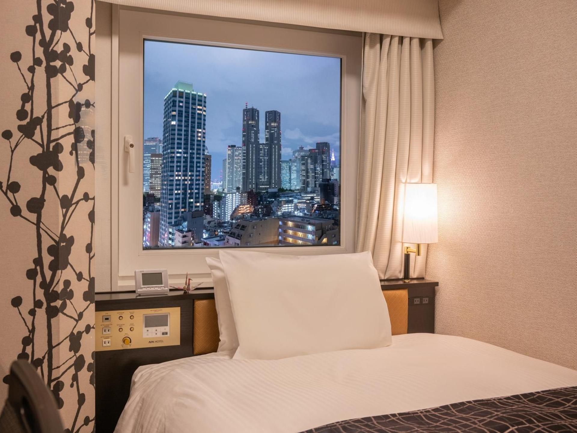 High Floor City View Single Room - Non-Smoking