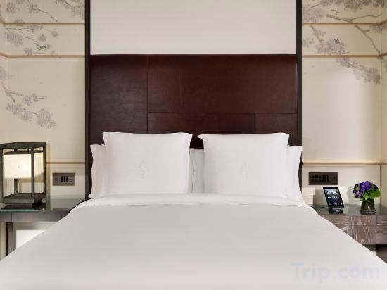 Deluxe Room with Two Double Beds