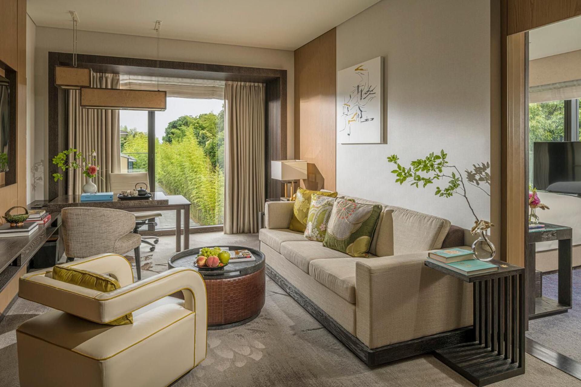 One Bedroom Suite King