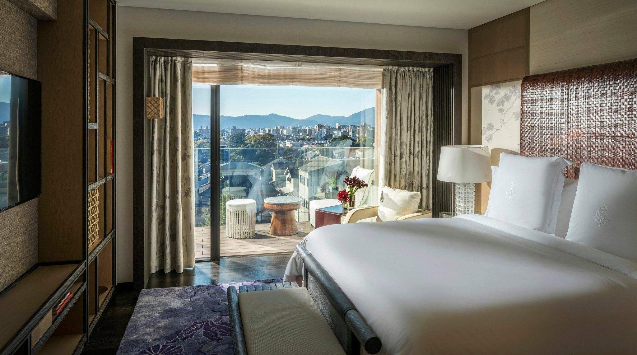 Two Bedroom Corner Hotel Residence two king beds
