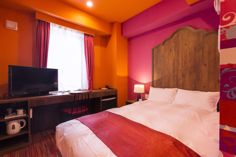 Adjoining Double Room (non-connecting), Non Smoking