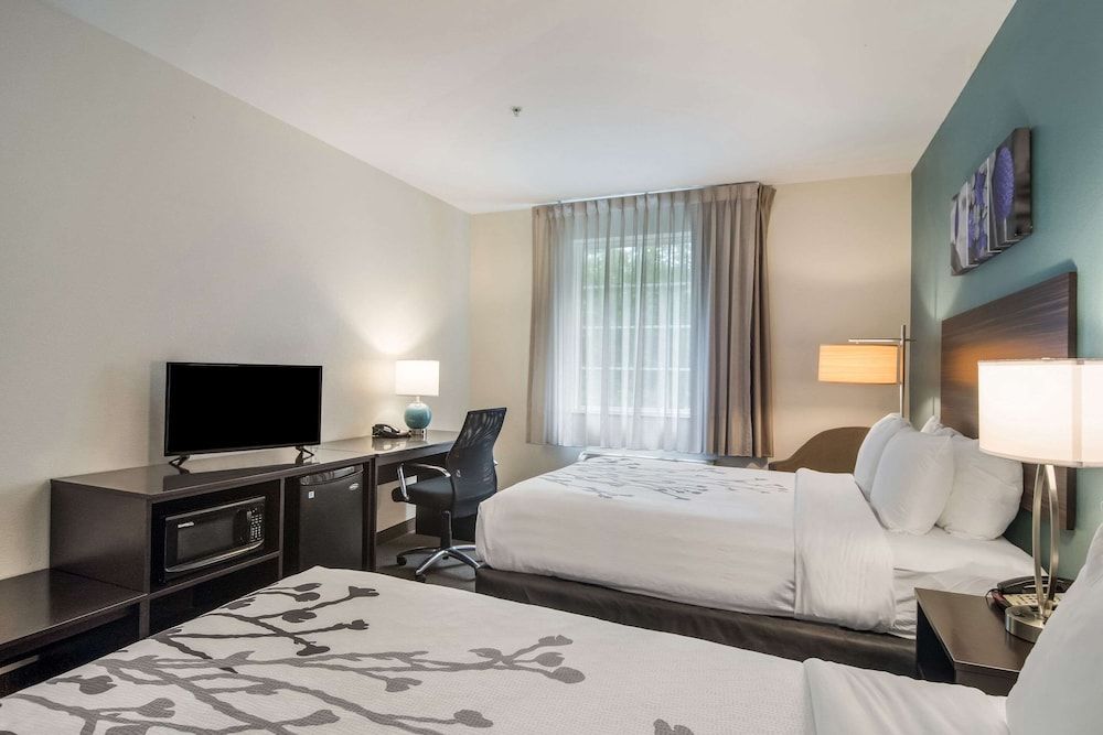 Room, 2 Queen Beds, Accessible, Non Smoking