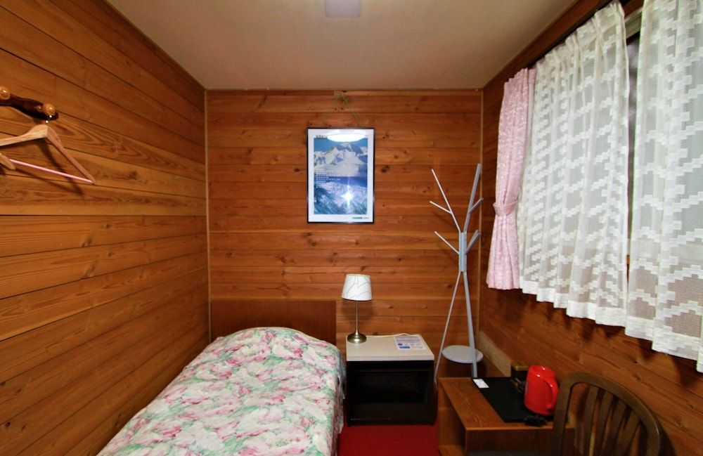 Single Room with Shared Bath Room