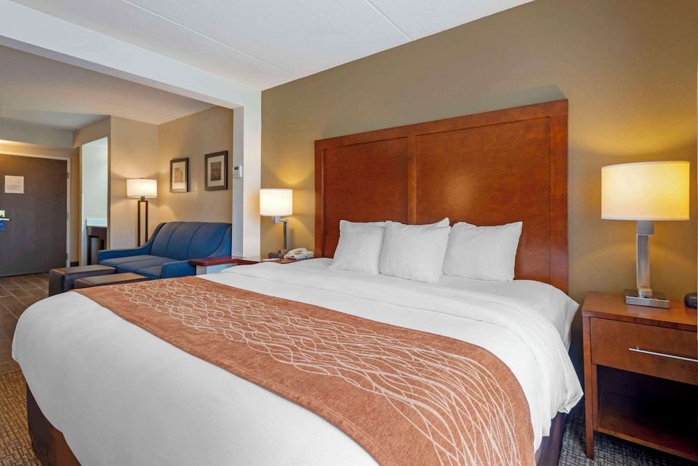 Standard Room, 1 King Bed, Non Smoking, Hot Tub