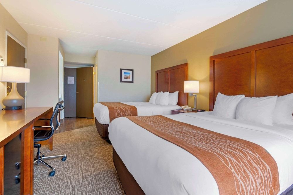 Standard Room, 2 Queen Beds, Non Smoking