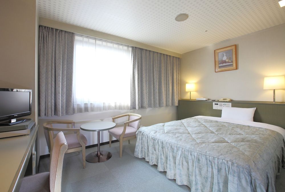 Basic Double Room, Smoking