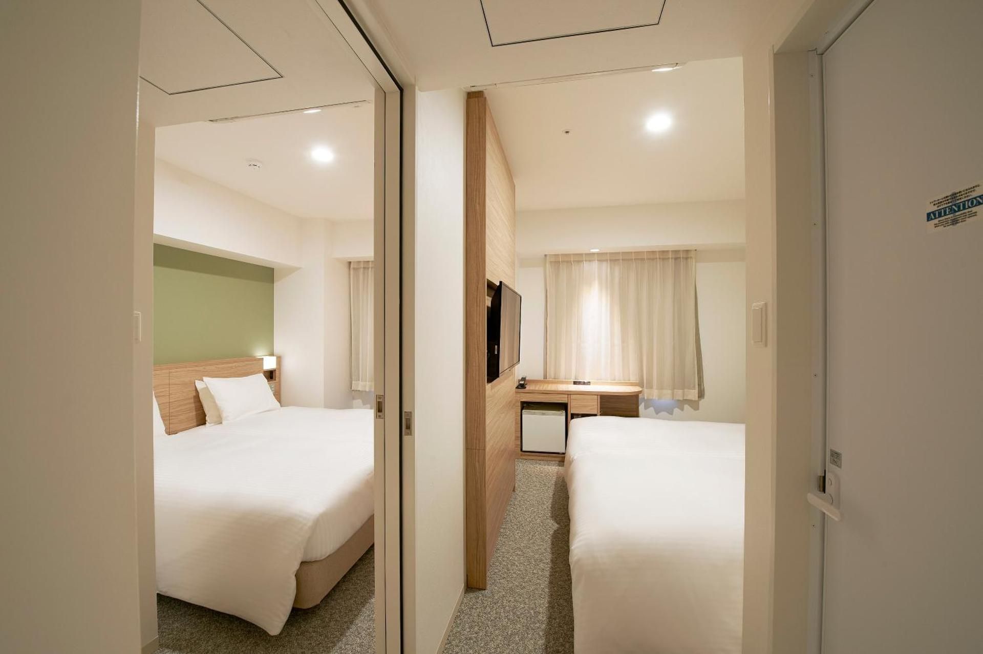 Connecting Room - Non-Smoking