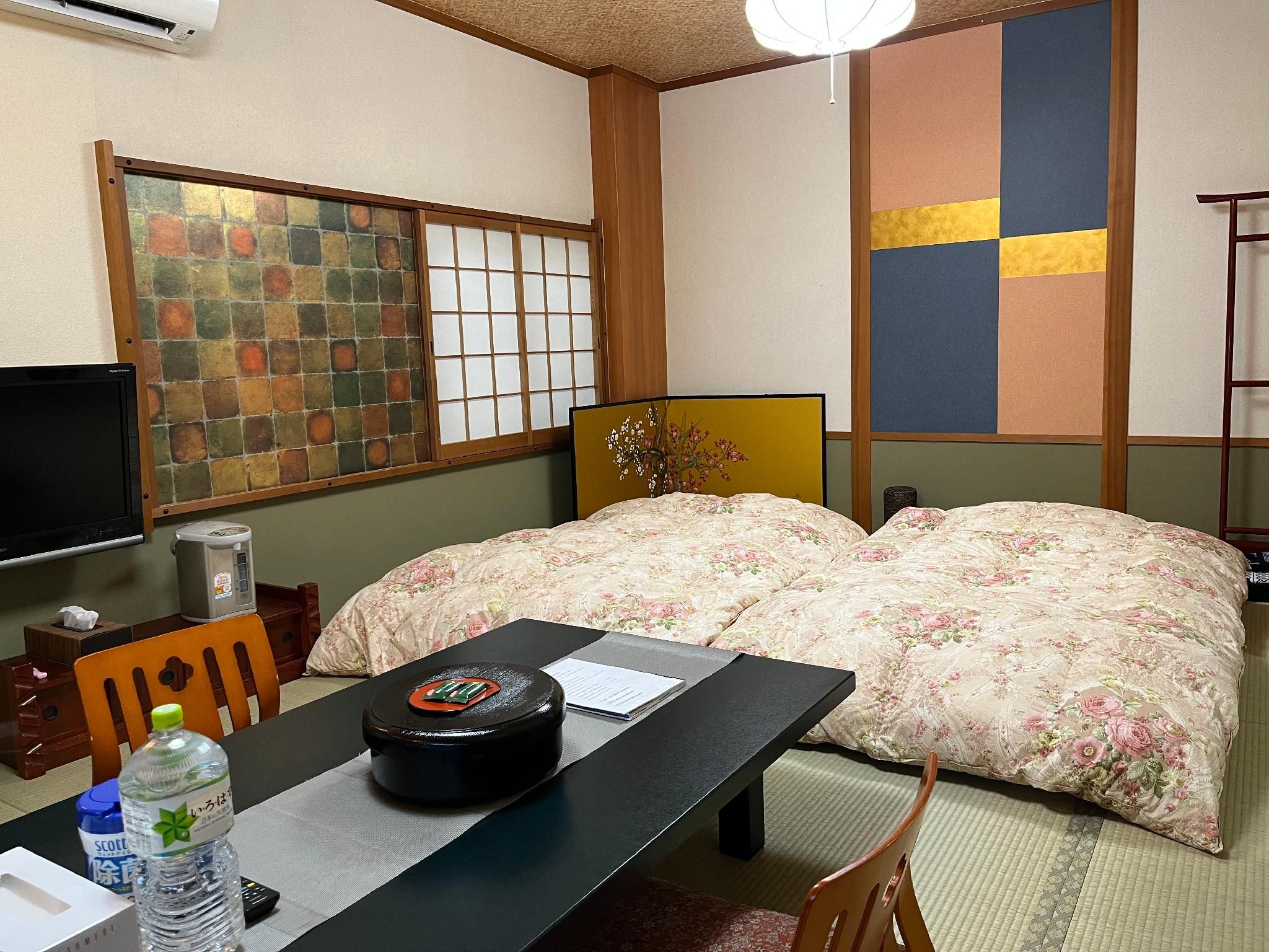 Large Japanese Style Room