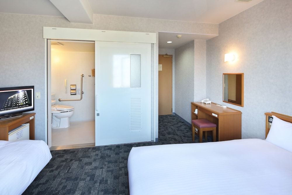Twin Room A, Smoking (Accessible)