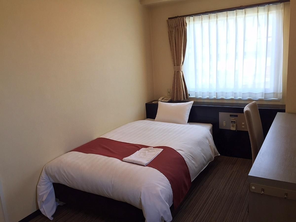 Small Double Bed Non Smoking