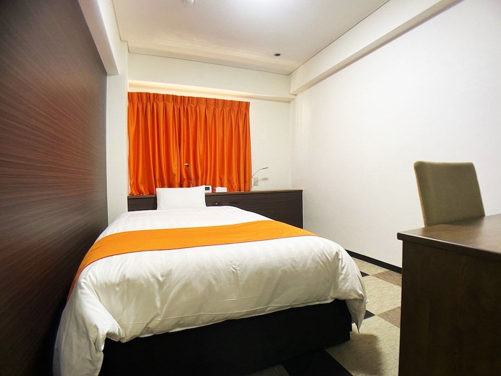 High Set HOTEL Shizuoka Inter Standard Single Room, 1 Large Twin Bed, Smoking