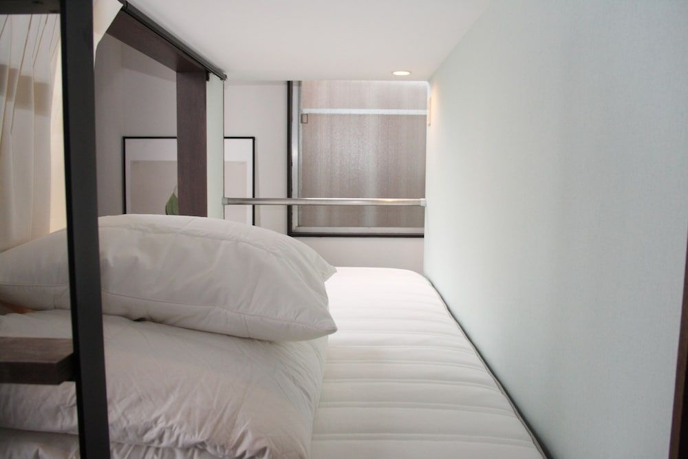 YAWP! backpackers - Hostel 2 beds out of 12, shared with other guests 8