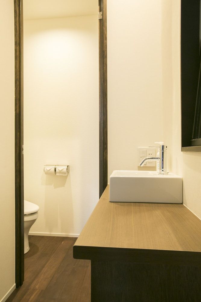 YAWP! backpackers - Hostel 2 beds out of 12, shared with other guests 11