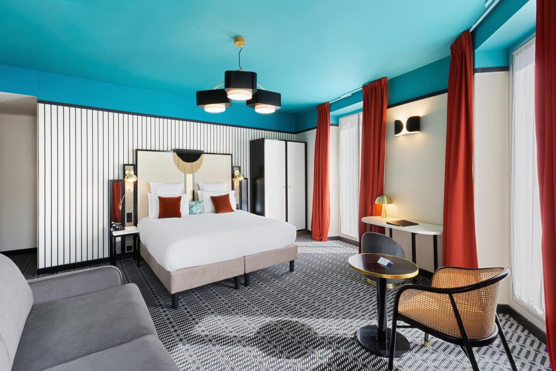 1 King Bed, Nonsmoking, Junior Suite, Sofabed