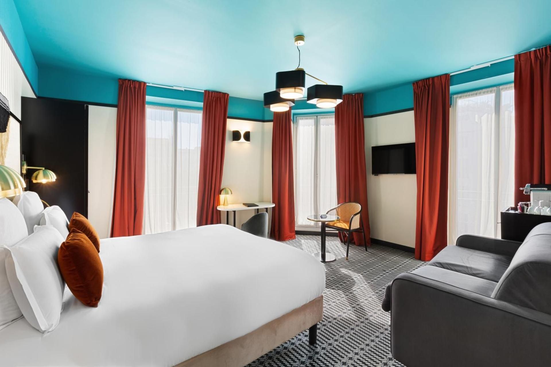 1 King Bed, Nonsmoking, Junior Suite, Sofabed