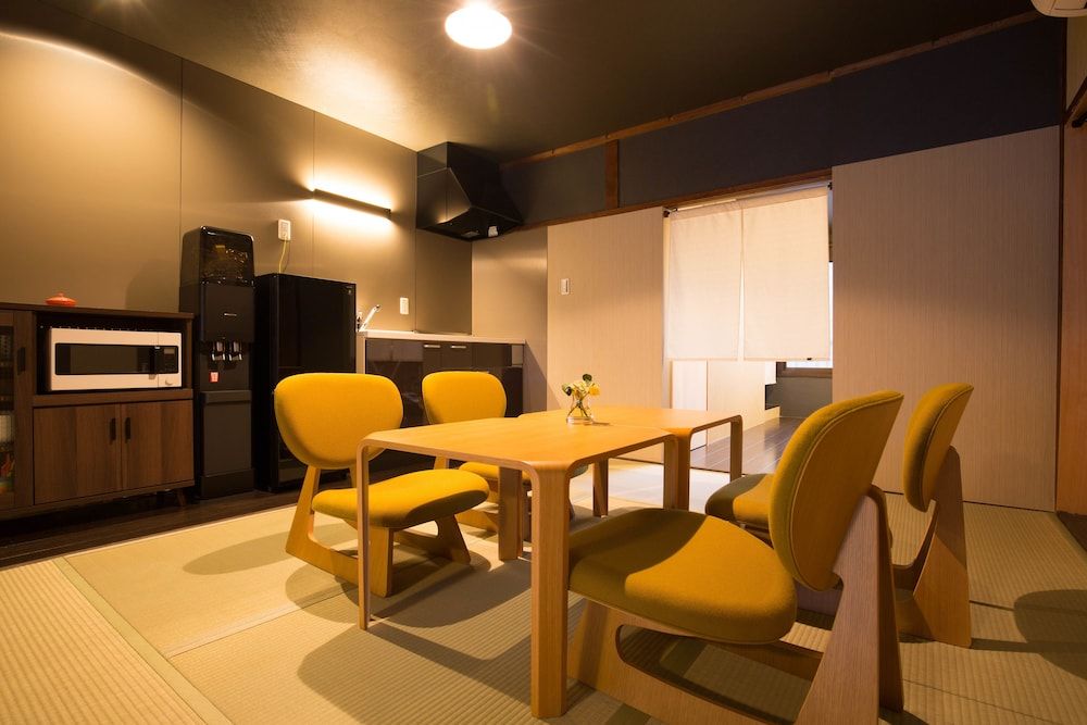 Family Room with Garden View SORA