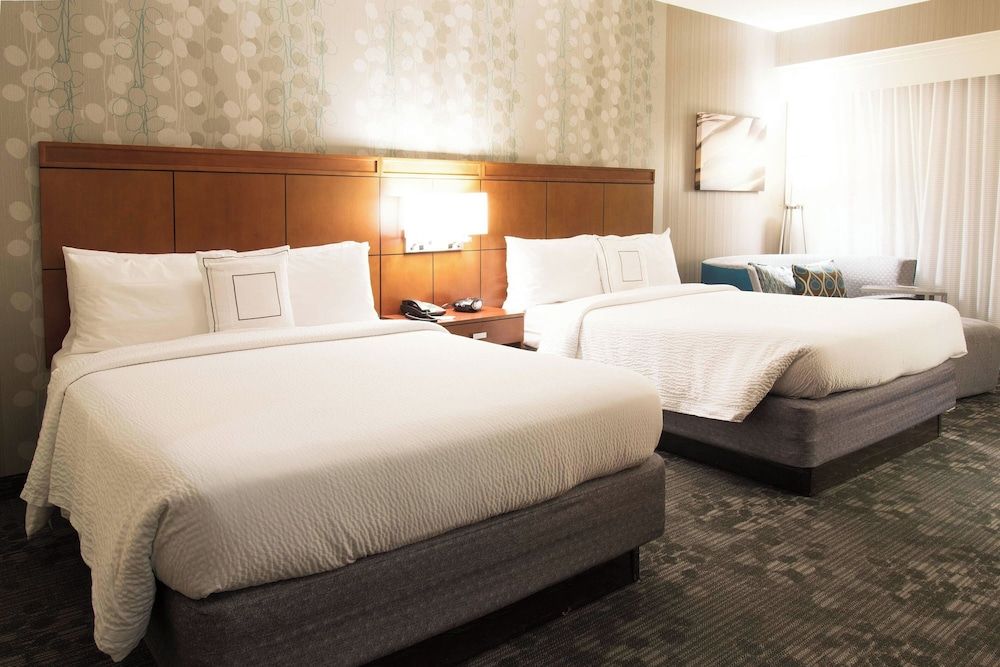 Room, 2 Queen Beds, Non Smoking
