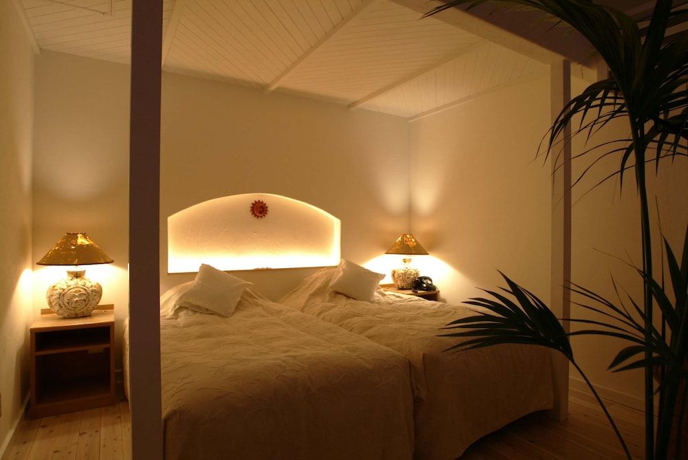 Suite (Island Suite #12)