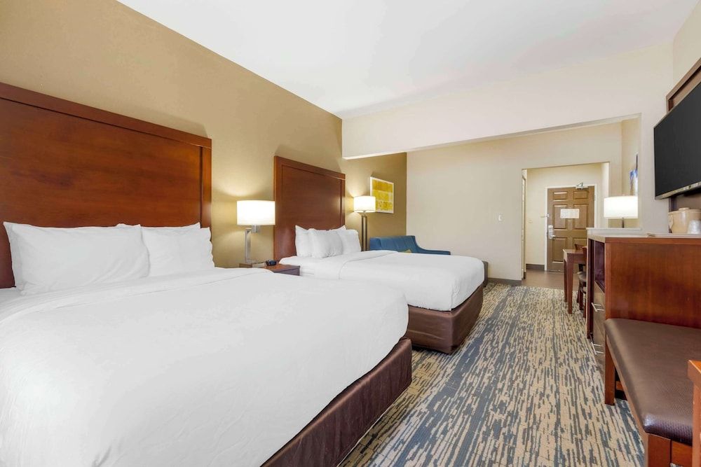 Suite, Multiple Beds, Accessible, Non Smoking (Efficiency)