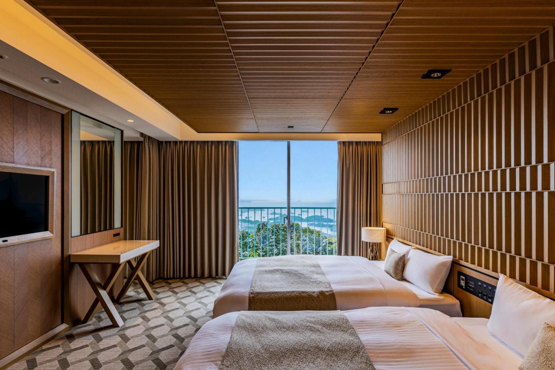Suite with Sea View