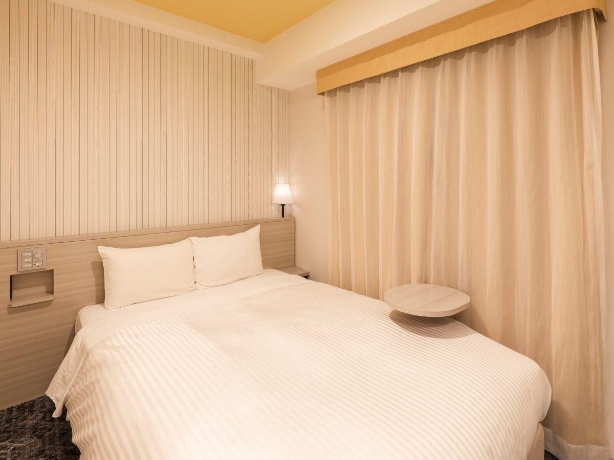 Superior Corner Single Room