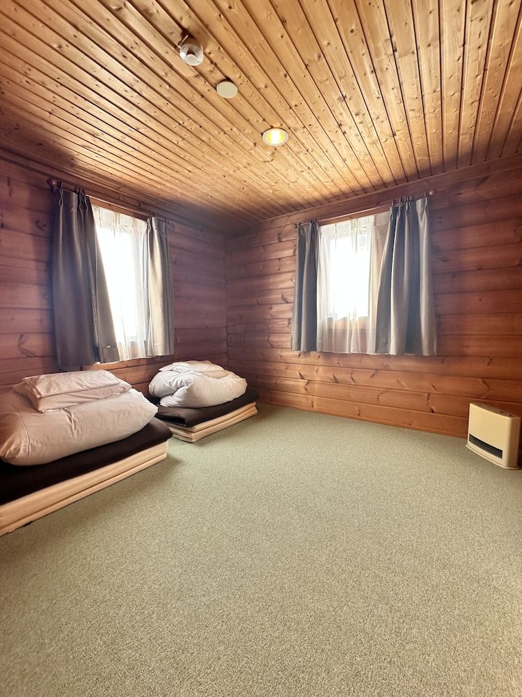 Three Bedroom Loghouse Darwin