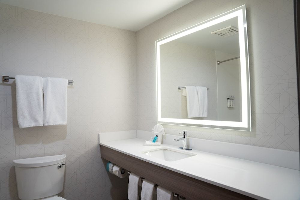Standard Room, 2 Queen Beds, Accessible (Communications)