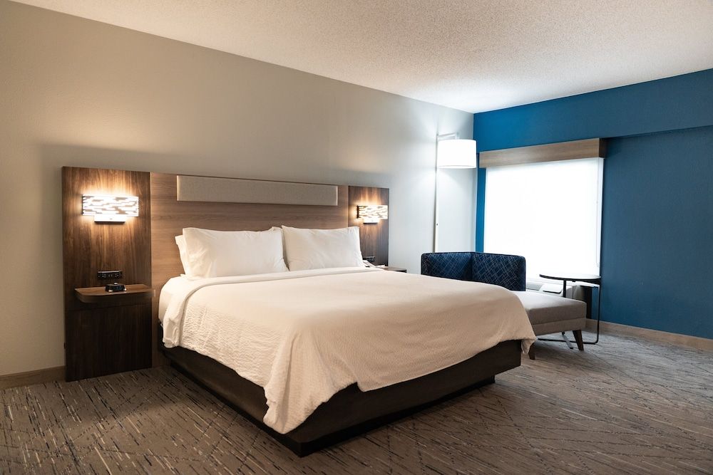 Suite, 1 King Bed