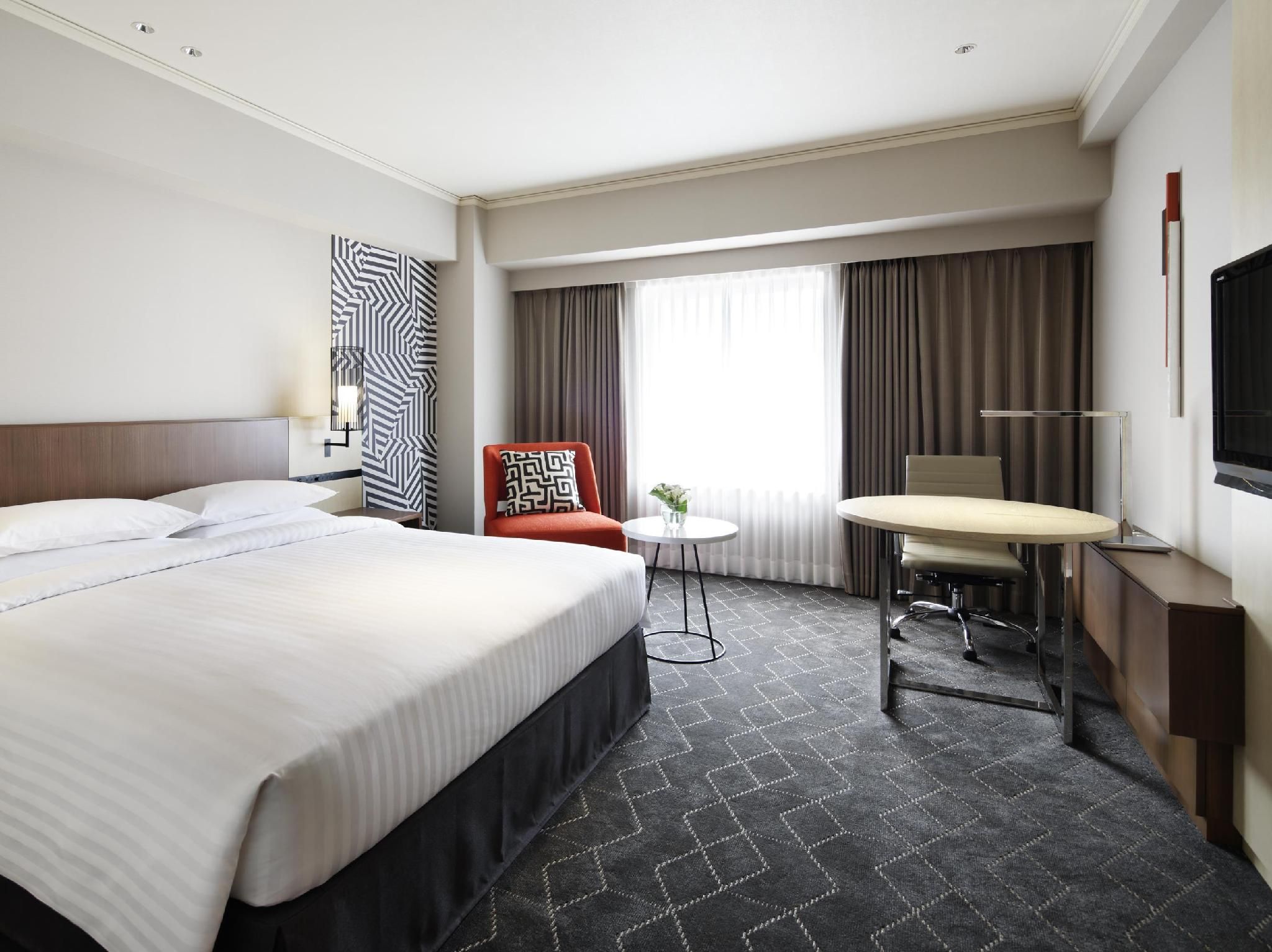 Guest room, 1 King, High floor