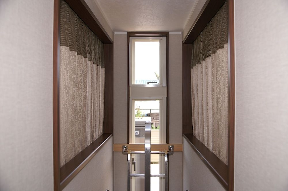Cocoon Bed Dormitory, Women Only
