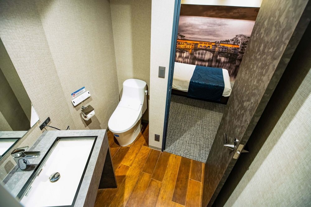 undefined Hotel S-Presso Namba 4